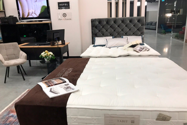 Широкий ассортимент напольного покрытия